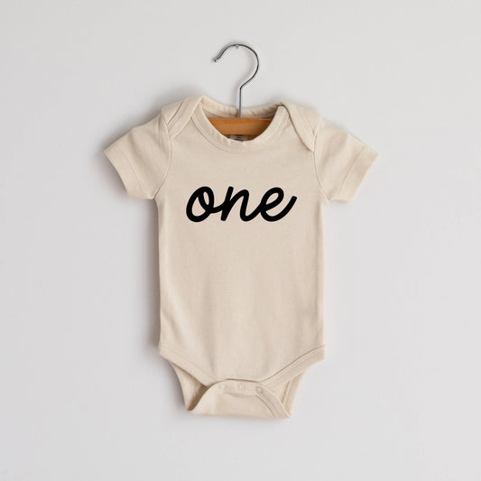 Script "One" Organic Baby Birthday Bodysuit
• Cream Outfit